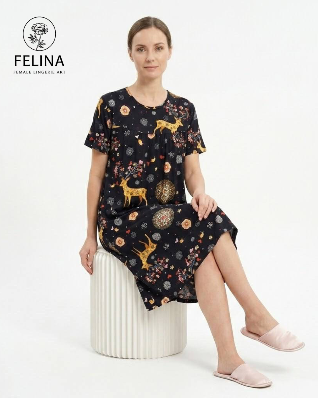 Women's Golden Deer & Floral Print Short Sleeve Nightdress