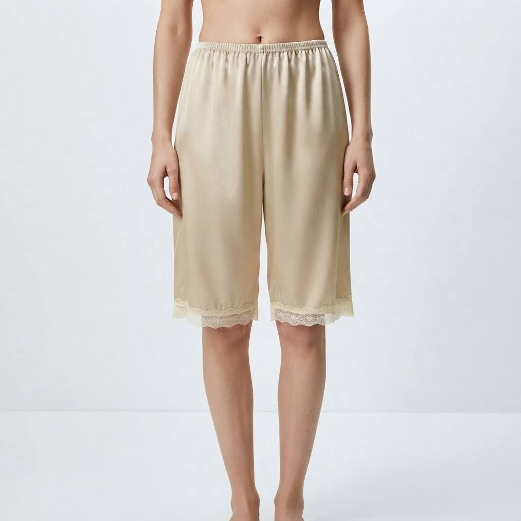 Women's Vanilla Series Knee-Length Lace Trim Inner Shorts