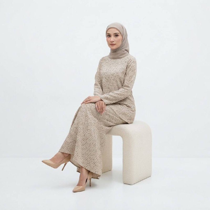 ESSEONE Women’s Minimalist Ditsy Floral Baju Kurung Modern Set