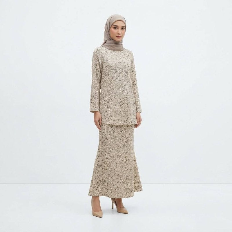 ESSEONE Women’s Minimalist Ditsy Floral Baju Kurung Modern Set