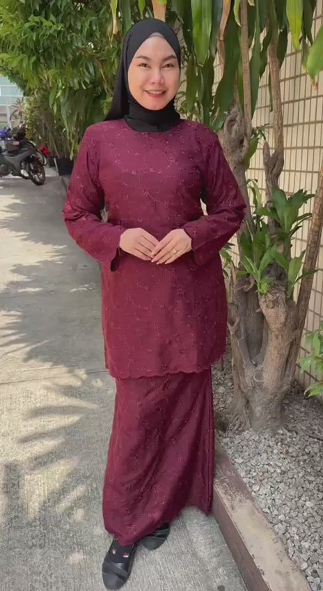 Women's Marissa Series Maroon Embroidered Scalloped Hem Modern Baju Kurung